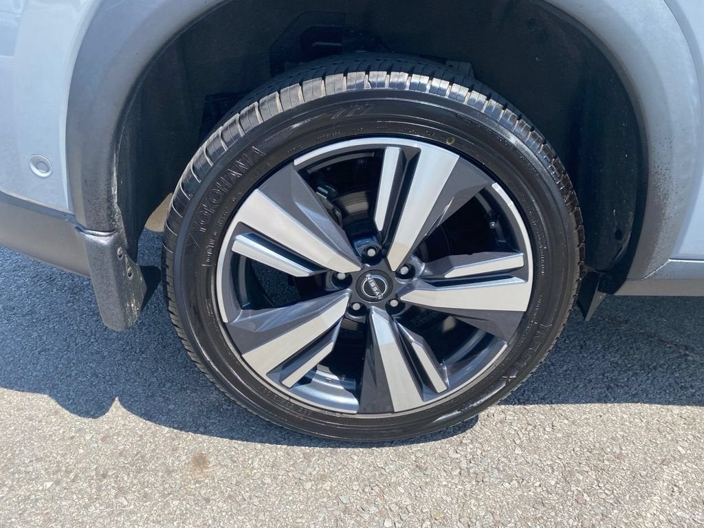 2022 Nissan Rogue SL