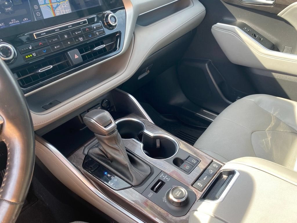 2021 Toyota Highlander Platinum