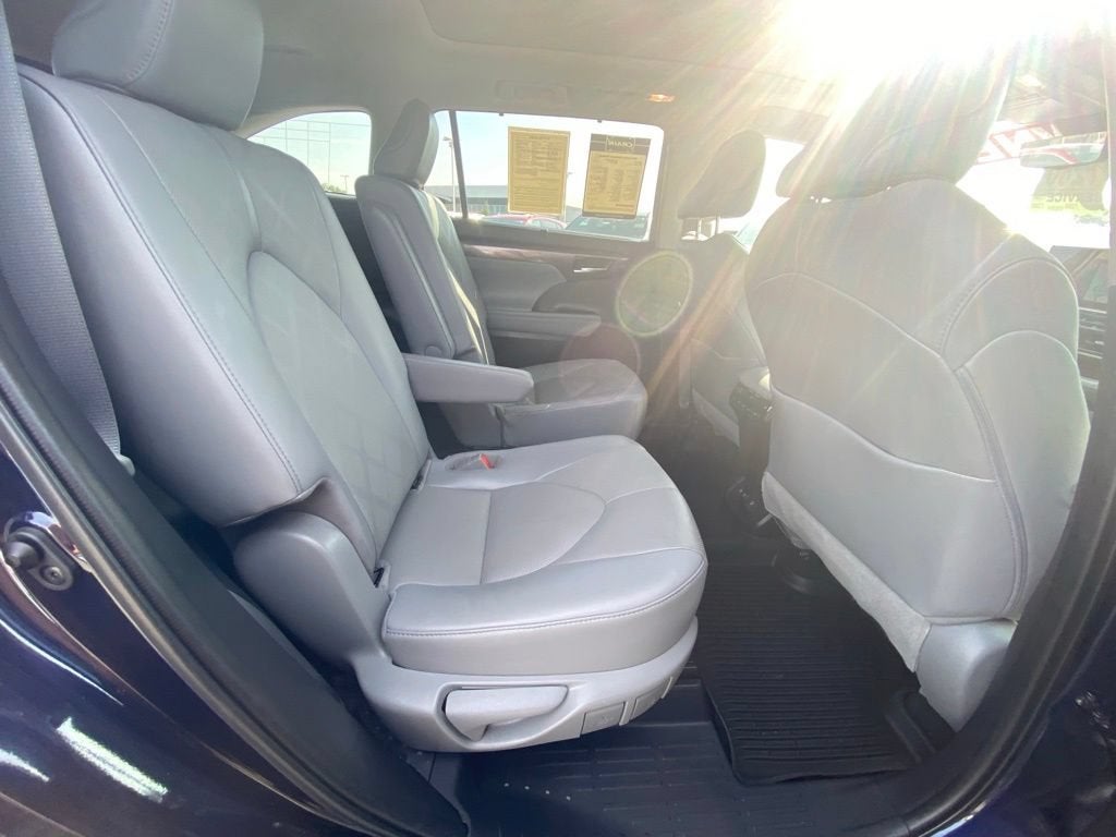 2021 Toyota Highlander Platinum