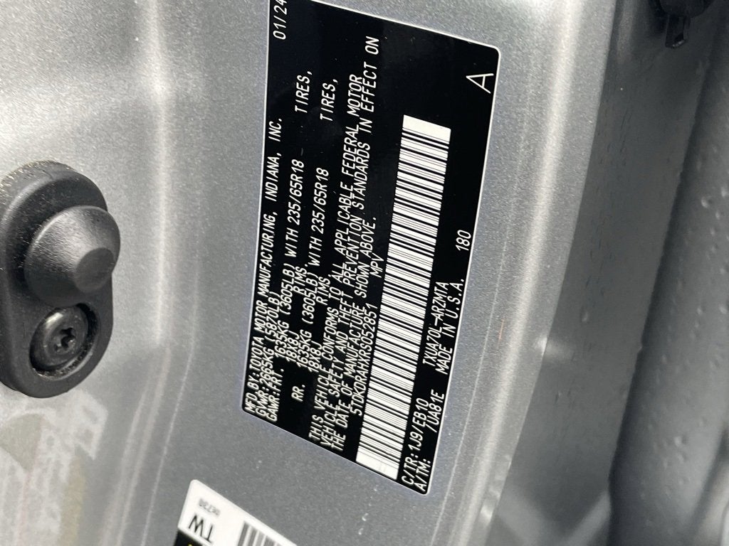 2024 Toyota Highlander XLE