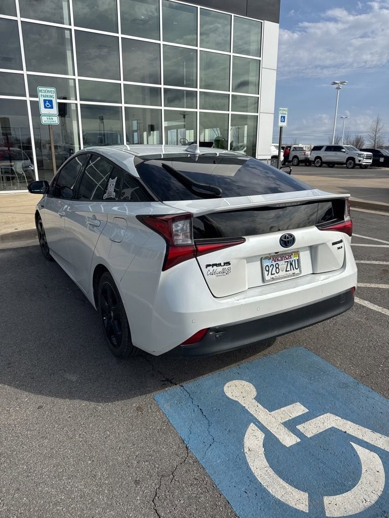 2021 Toyota Prius L Eco