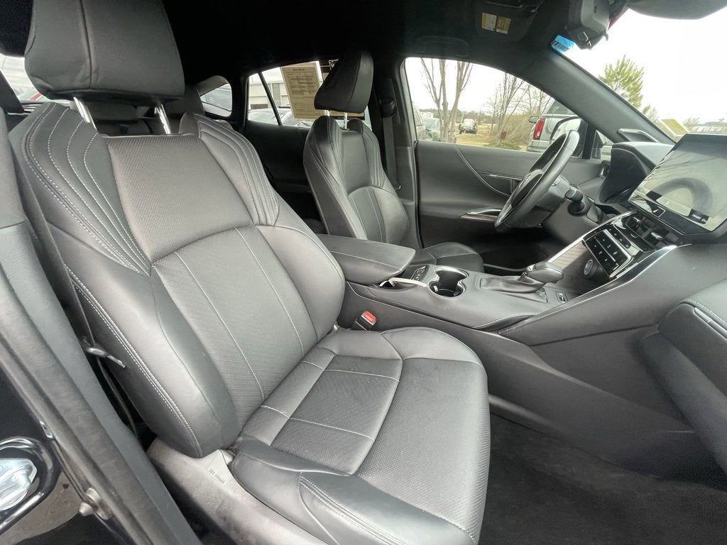 2022 Toyota Venza LE