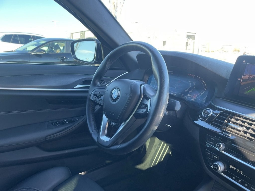 2022 BMW 5 Series 530i