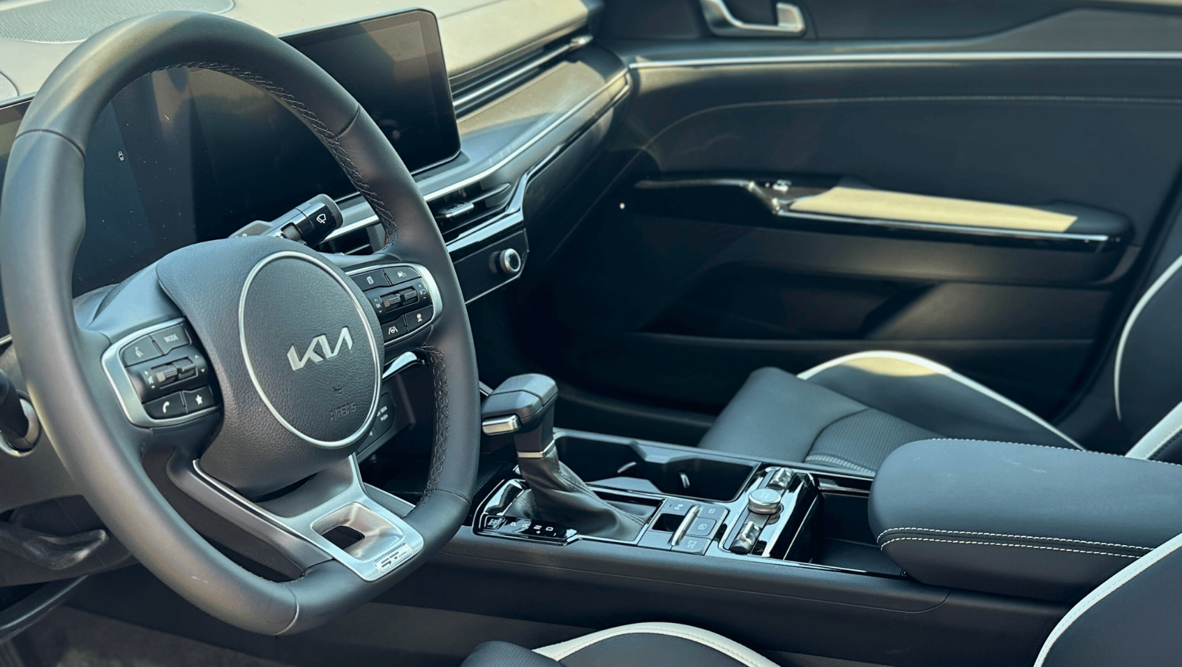Interior View of the 2025 Kia K5