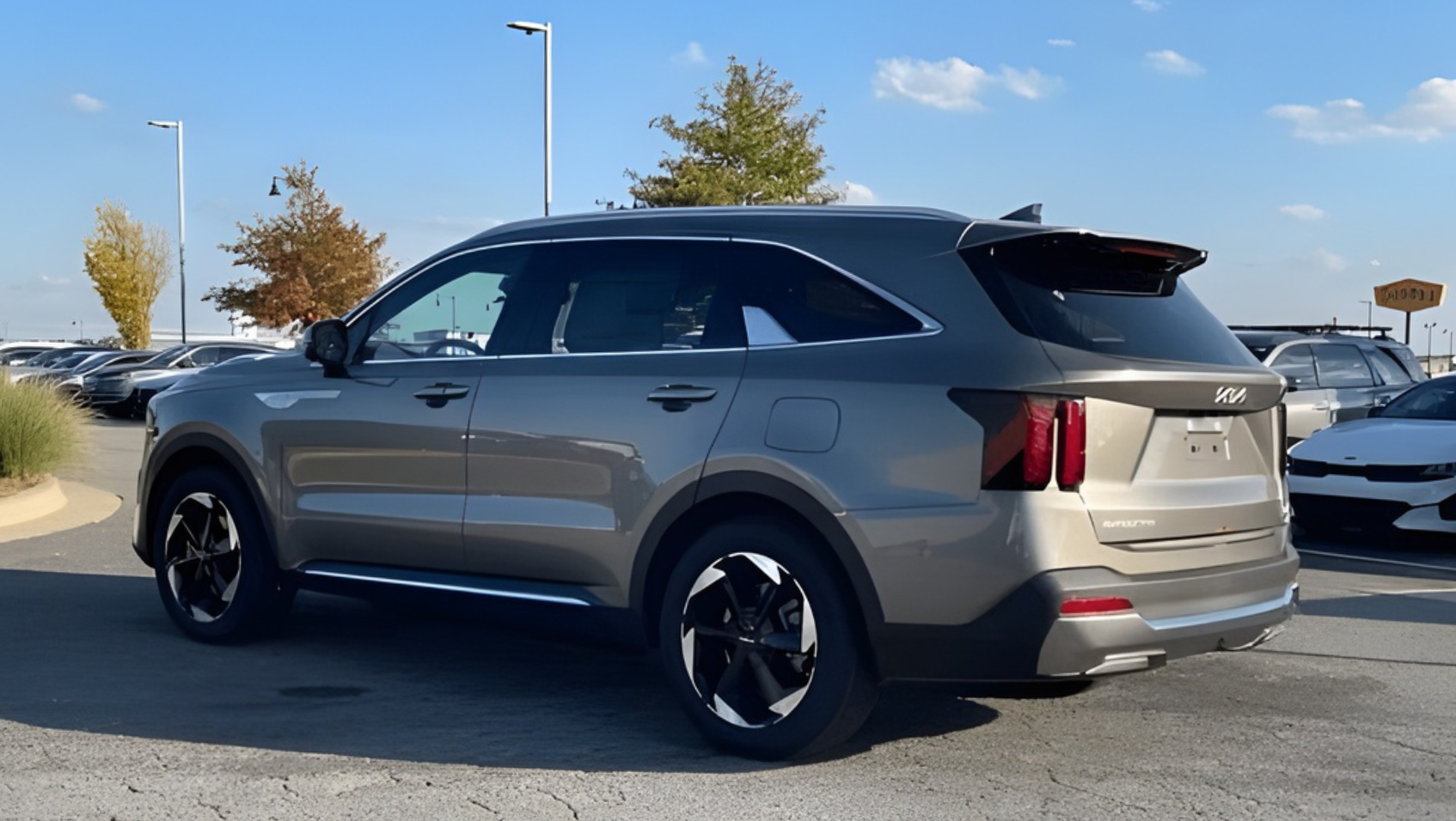 2026 Sorento PHEV Side in Conway, AR
